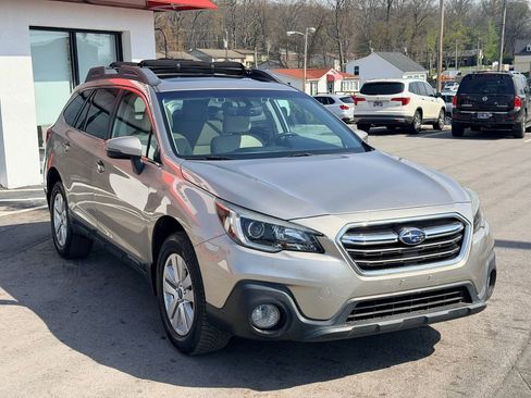 Used 2018 Subaru Outback 2.5i Premium image 8