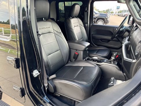 Used 2023 Jeep Gladiator Overland w/ Popular Equipment Package AWD/4WD image 26