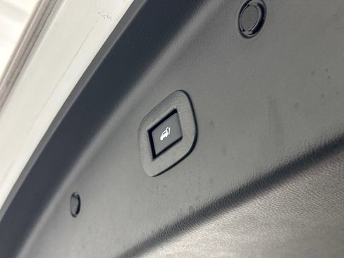 Used 2024 INFINITI QX80 Premium Select w/ Cargo Package image 9