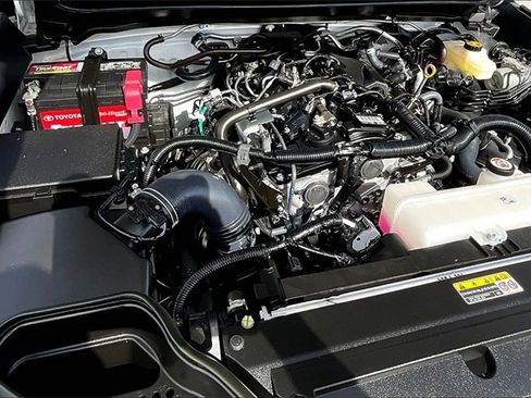 Used 2024 Toyota Tacoma SR5 image 7