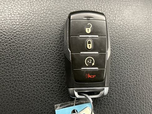 Used 2020 RAM 1500 Big Horn AWD/4WD image 10