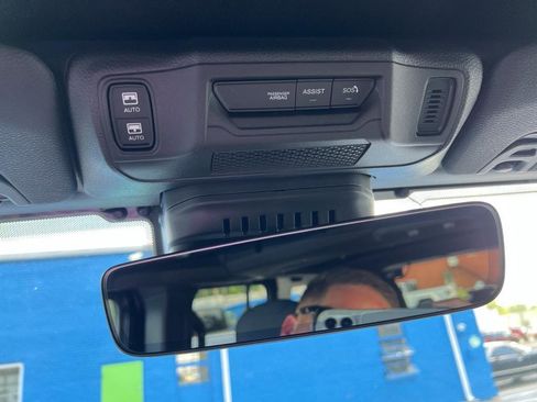 New 2024 Jeep Wrangler Unlimited Rubicon w/ Technology Group image 35