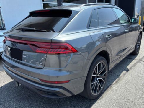 Used 2023 Audi Q8 Premium Plus AWD/4WD image 3