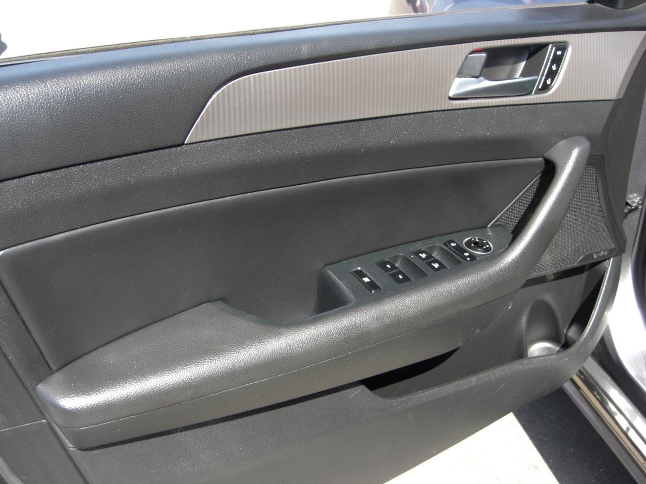 Used 2019 Hyundai Sonata Limited FWD image 23
