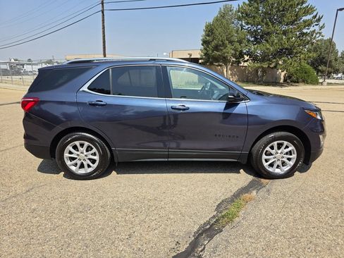 Used 2018 Chevrolet Equinox LT w/ Sun & Infotainment Package AWD/4WD image 9
