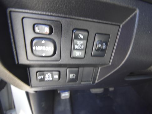 Used 2020 Toyota Tundra SR5 RWD image 13