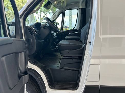 Used 2025 RAM ProMaster 1500 w/ Quick Order Package 22G SLT FWD image 6