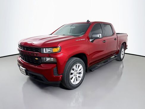 Used 2021 Chevrolet Silverado 1500 Custom image 3