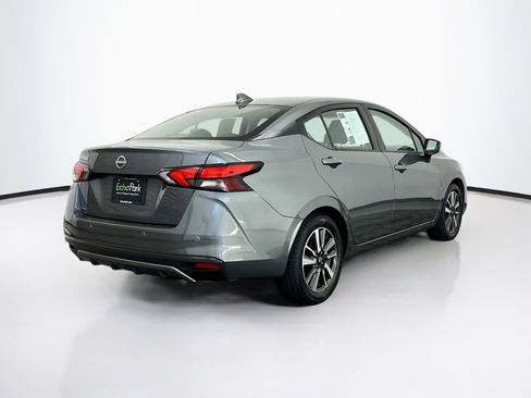 Used 2025 Nissan Versa SV FWD image 9