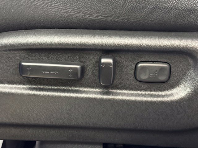 Used 2025 Honda Passport TrailSport image 13