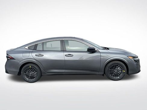 New 2026 Nissan Sentra SV w/ Floor Mat Package FWD image 6