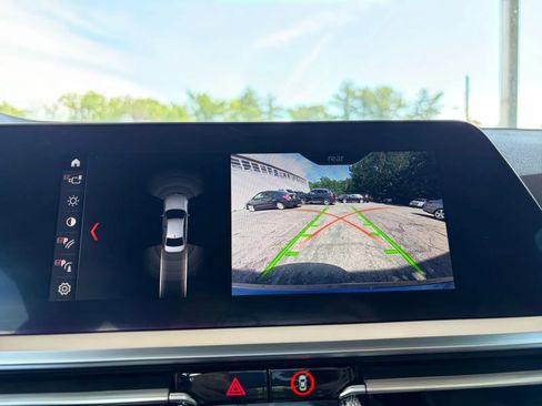Used 2019 BMW 330i xDrive Sedan w/ Driving Assistance Package AWD/4WD image 34