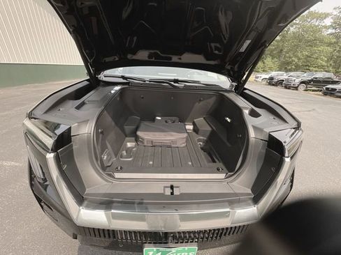 New 2025 GMC Sierra EV Denali image 35