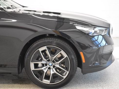 New 2027 BMW 530i xDrive w/ Premium Package AWD/4WD image 13