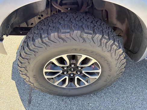 Used 2013 Ford F150 Raptor w/ Luxury Equipment Group AWD/4WD image 9