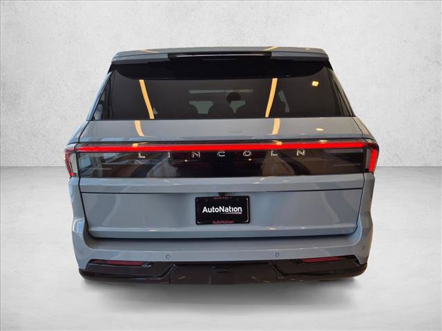 New 2027 Lincoln Navigator Reserve w/ Jet Appearance Package AWD/4WD image 7