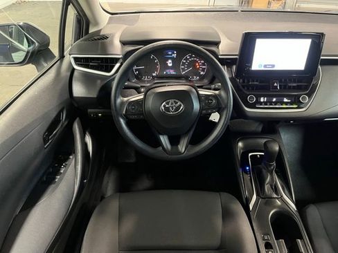 Used 2023 Toyota Corolla LE FWD image 18
