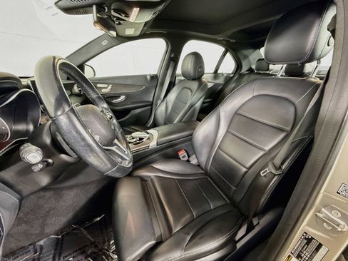 Used 2019 Mercedes-Benz C 300 4MATIC Sedan image 5