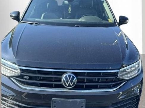 Used 2022 Volkswagen Tiguan SE R-Line FWD image 3