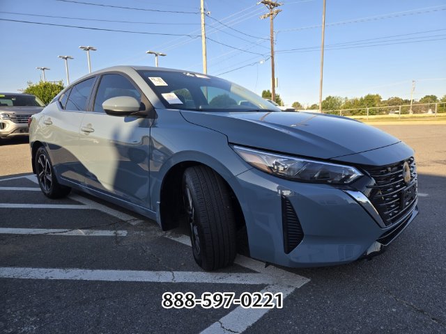 Used 2025 Nissan Sentra SV FWD image 7