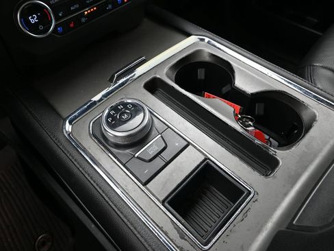 Used 2020 Ford Expedition XLT w/ Equipment Group 202A image 21