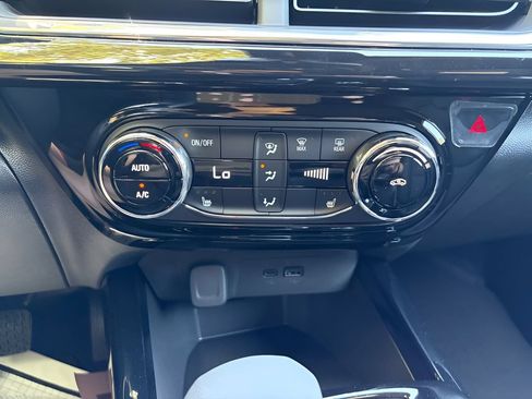 New 2026 Chevrolet Trax RS w/ Driver Confidence Package FWD image 25