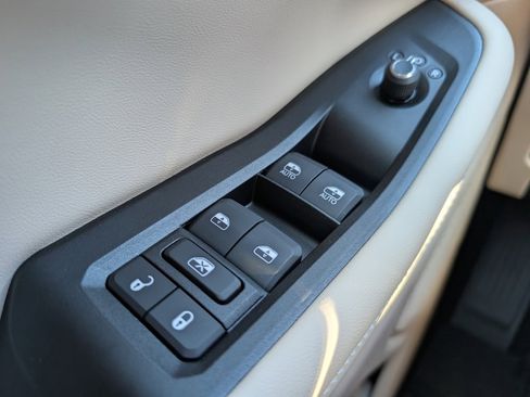 New 2025 Jeep Grand Cherokee L Limited image 40