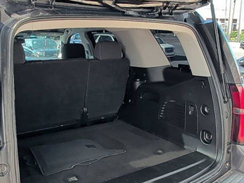 Used 2018 Chevrolet Tahoe LS w/ Skid Plate Package AWD/4WD image 13