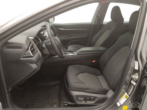 Used 2019 Toyota Camry LE image 17
