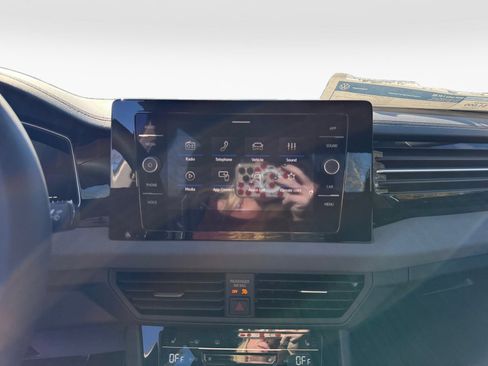 New 2026 Volkswagen Jetta SE image 17