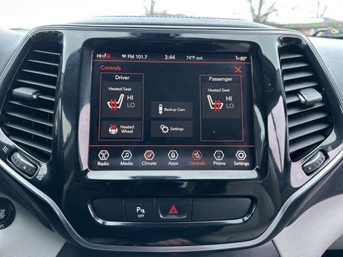 Certified 2019 Jeep Cherokee Limited image 39