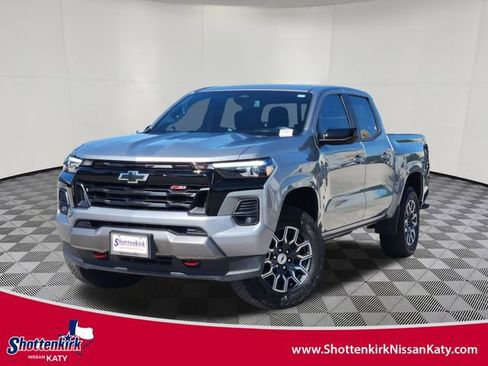 Used 2024 Chevrolet Colorado Z71 w/ Z71 Convenience Package 2 AWD/4WD image 1