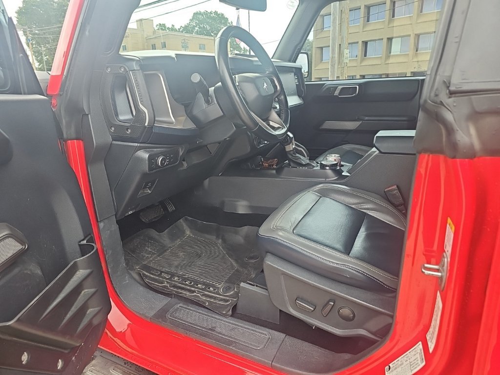 Used 2021 Ford Bronco Outer Banks AWD/4WD image 6
