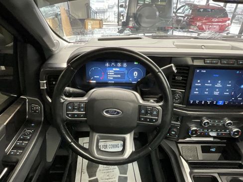 Used 2023 Ford F250 Lariat w/ Lariat Ultimate Package AWD/4WD image 17