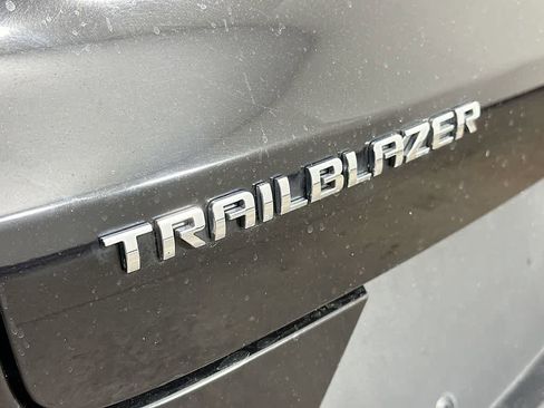 Used 2023 Chevrolet TrailBlazer LT w/ Convenience Package FWD image 7