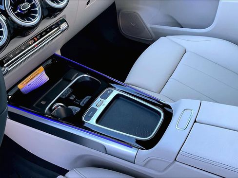 New 2026 Mercedes-Benz GLB 250 4MATIC image 7