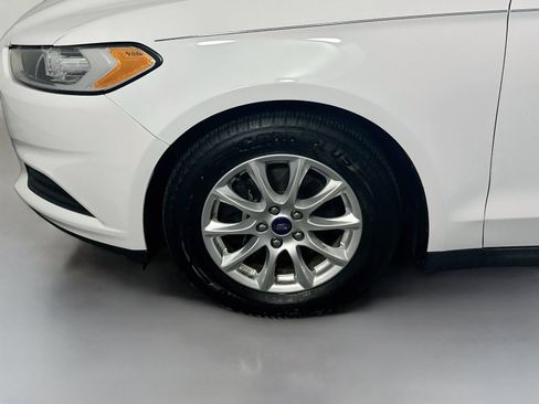 Used 2015 Ford Fusion S FWD image 28