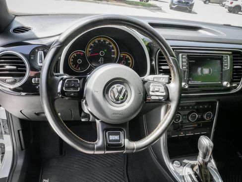 Used 2017 Volkswagen Beetle 1.8T Dune FWD image 18