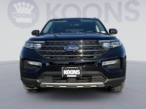 Used 2024 Ford Explorer XLT w/ Equipment Group 202A image 11