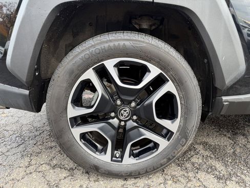 Used 2019 Toyota RAV4 Adventure image 10