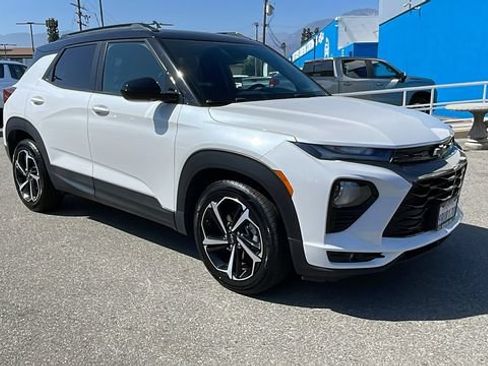Used 2022 Chevrolet TrailBlazer RS w/ Sun and Liftgate Package FWD image 35