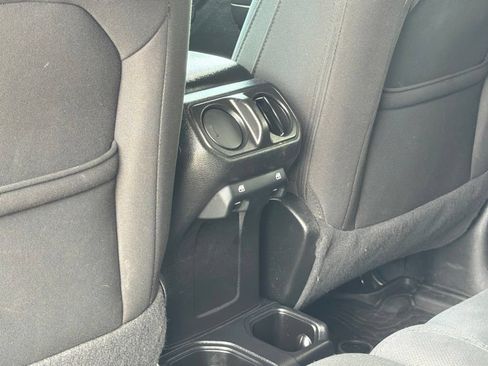 Used 2020 Jeep Wrangler Unlimited Sport AWD/4WD image 28