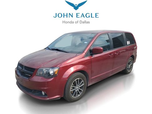 Used 2018 Dodge Grand Caravan SE FWD image 1