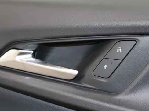 New 2026 Chevrolet Equinox LT w/ Convenience Package II image 34