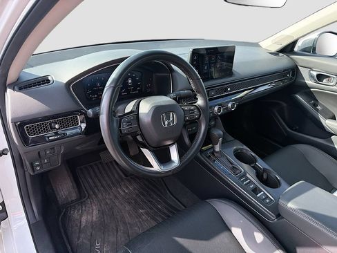 Used 2024 Honda Civic Touring image 9