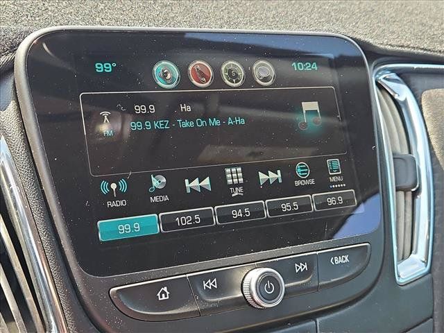 Used 2017 Chevrolet Malibu LT w/ Driver Confidence Package FWD image 14