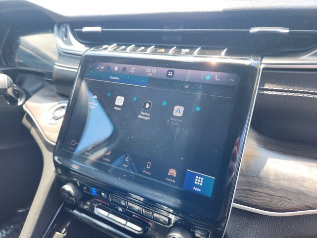 Used 2023 Jeep Grand Cherokee L Limited w/ Luxury Tech Group II AWD/4WD image 14