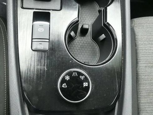 Used 2023 Nissan Rogue SV AWD/4WD image 16