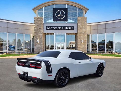 Used 2021 Dodge Challenger R/T Scat Pack w/ Driver Convenience Group image 4