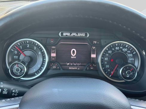 Used 2020 RAM 1500 Laramie AWD/4WD image 23